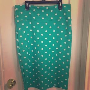 LuLaRoe Cassie Size M Seafoam Green Polka Dot